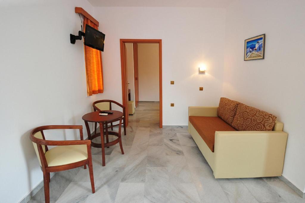Anna Ageliki Aparthotel Damnoni Rom bilde